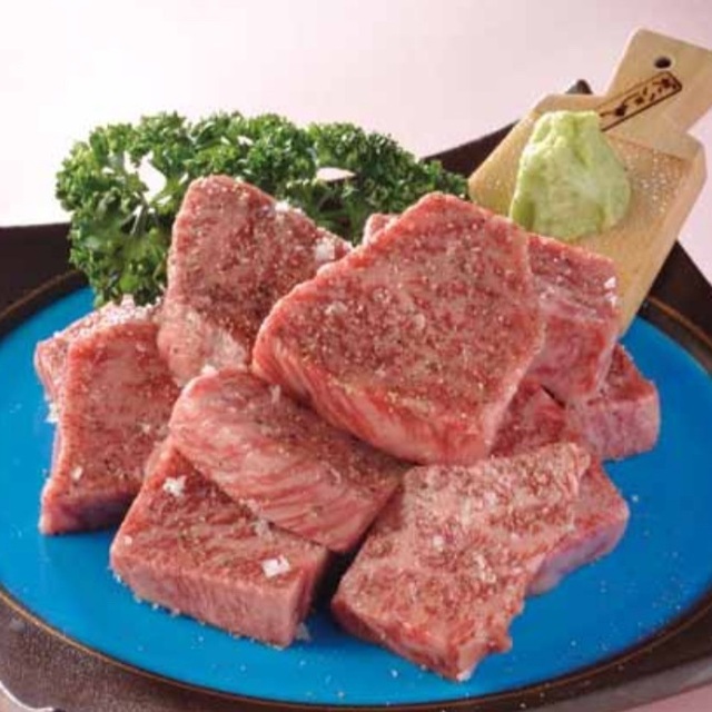 炭火でじっくり焼く青森の焼肉