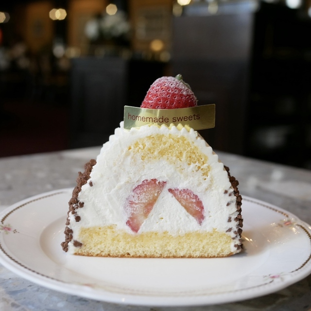 老舗洋菓子店のケーキ