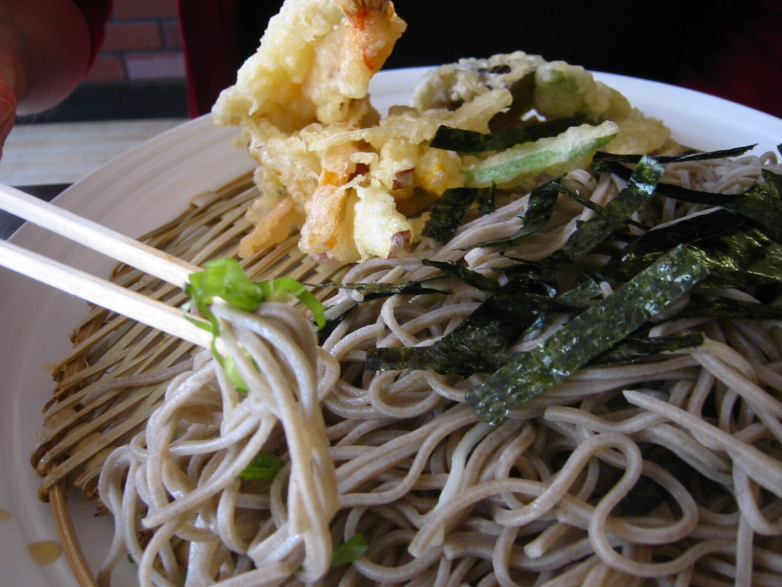 そばと定食のイメージ