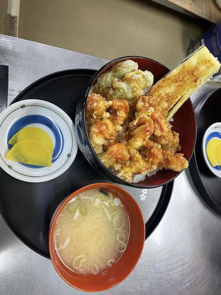 食事処海兵のレイクロブスター丼