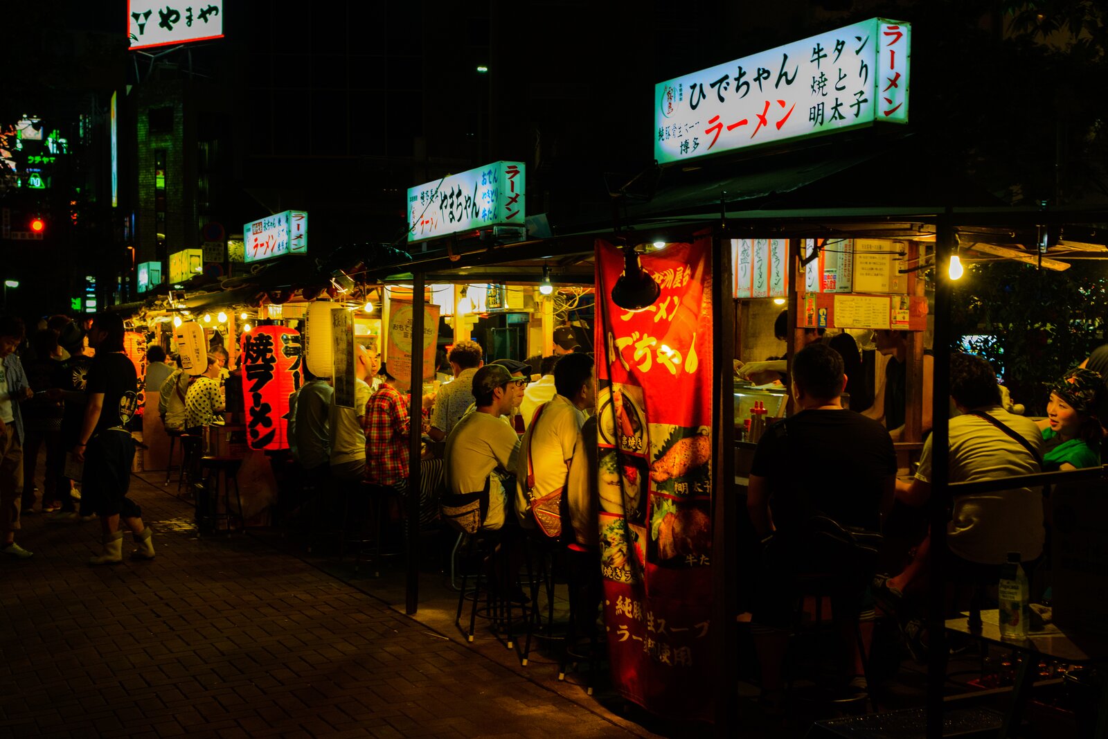 中洲の屋台の様子
