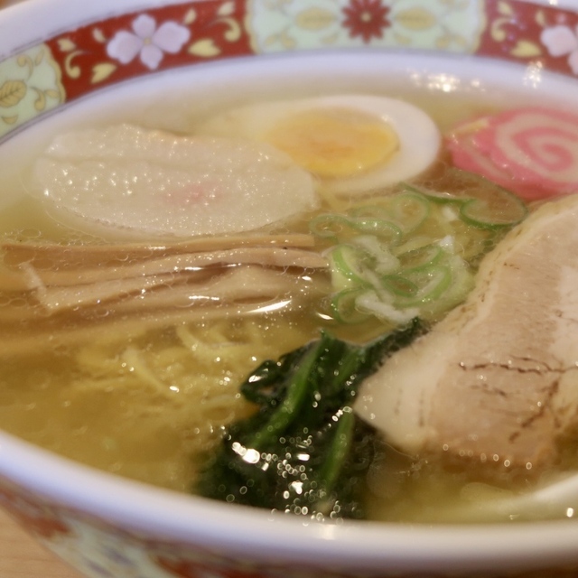 はこだて塩らーめん しなのの料理