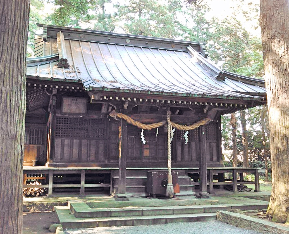 生品神社の本殿