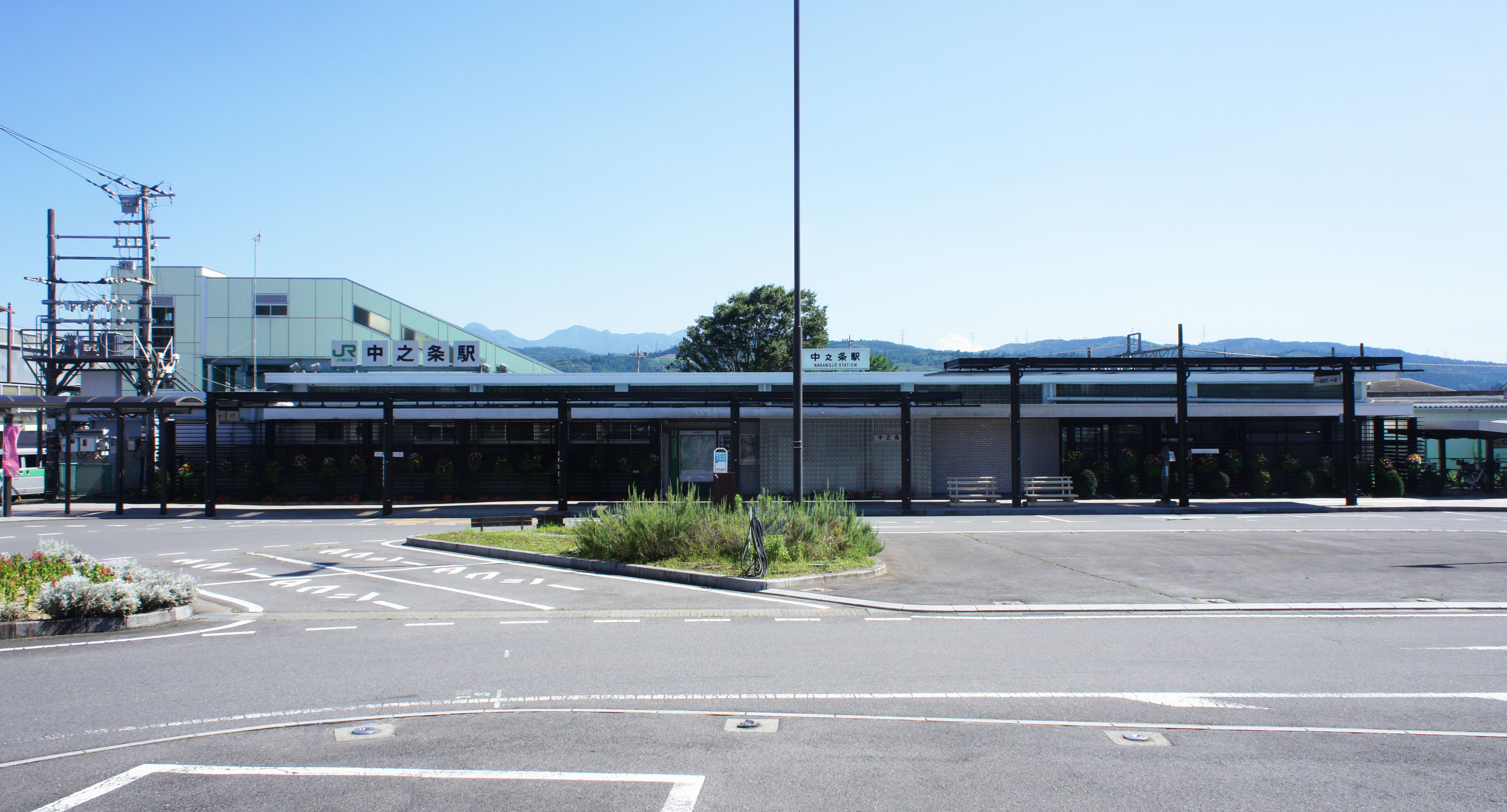 JR中之条駅の駅舎