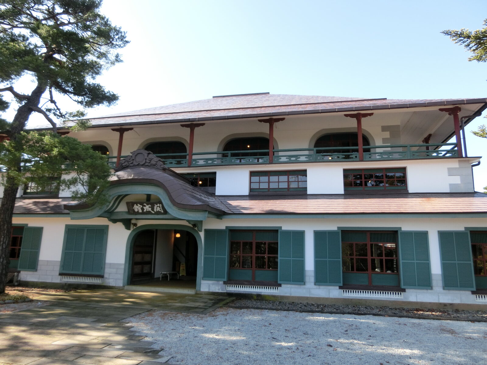 郡山市開成館の外観、擬洋風建築