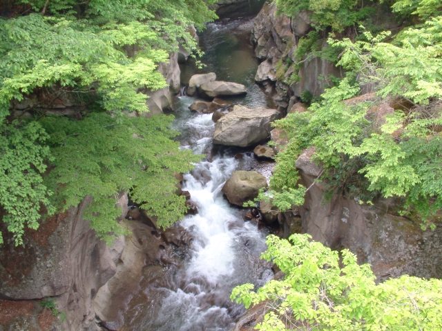 夏の磊々峡の渓谷美