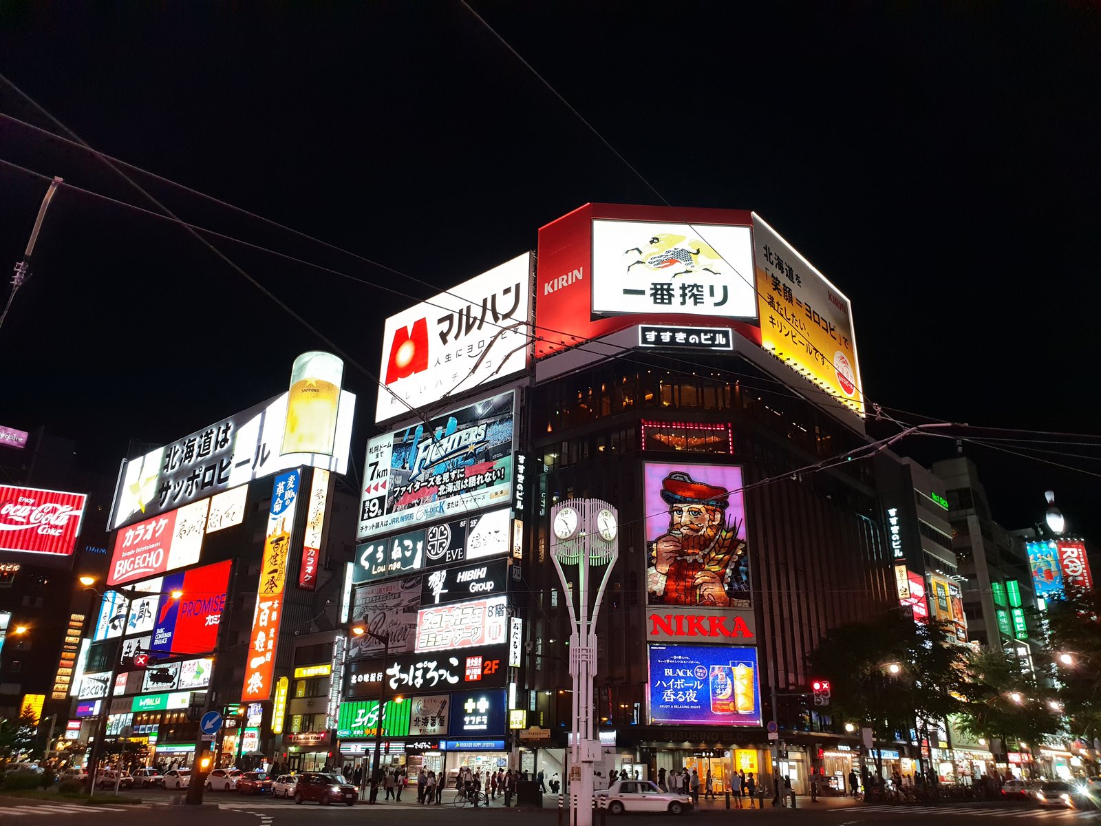 地元が通う暖簾の先に、札幌の本当のうまさがあった