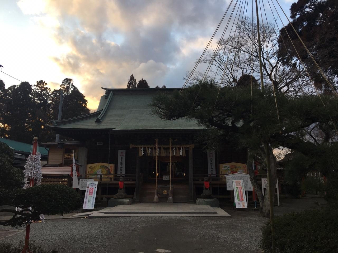 大満寺虚空蔵堂の本堂と境内の様子