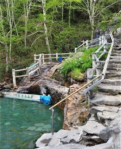 吹上露天の湯の岩風呂