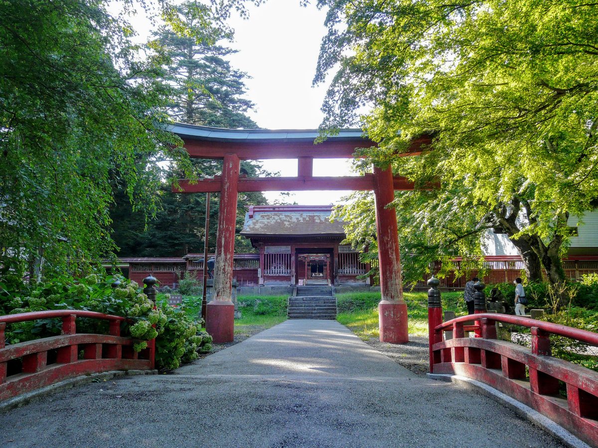高照神社の社殿
