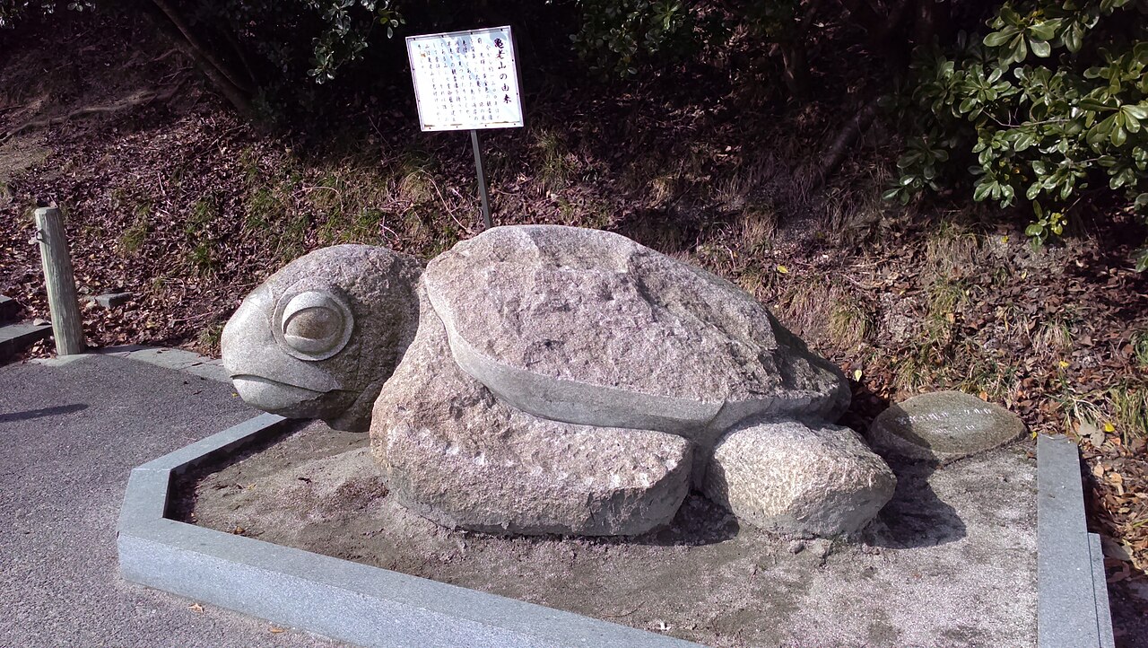 来島海峡の潮流と橋を見下ろすアングル