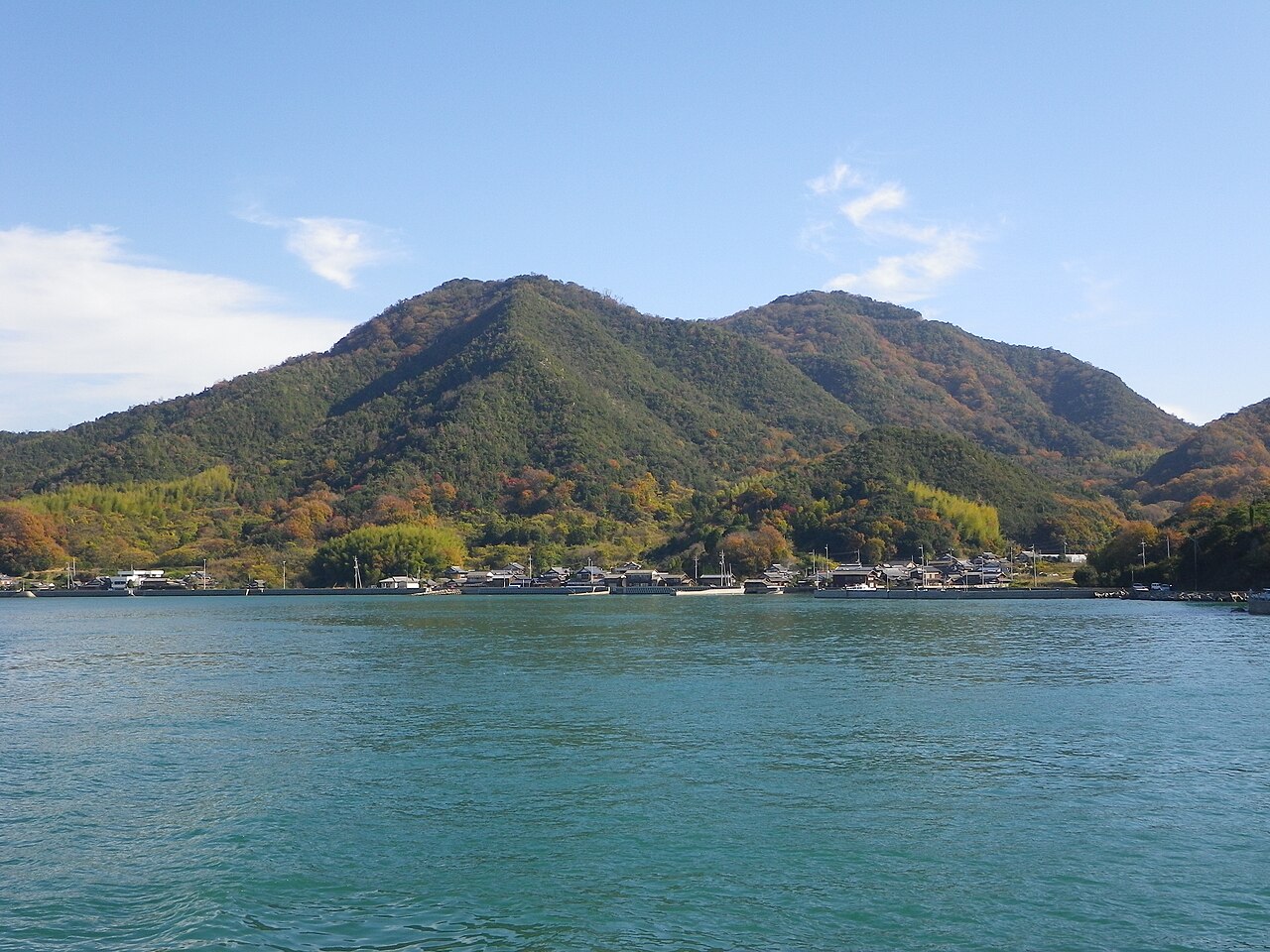 亀老山展望公園から見る来島海峡大橋の全景
