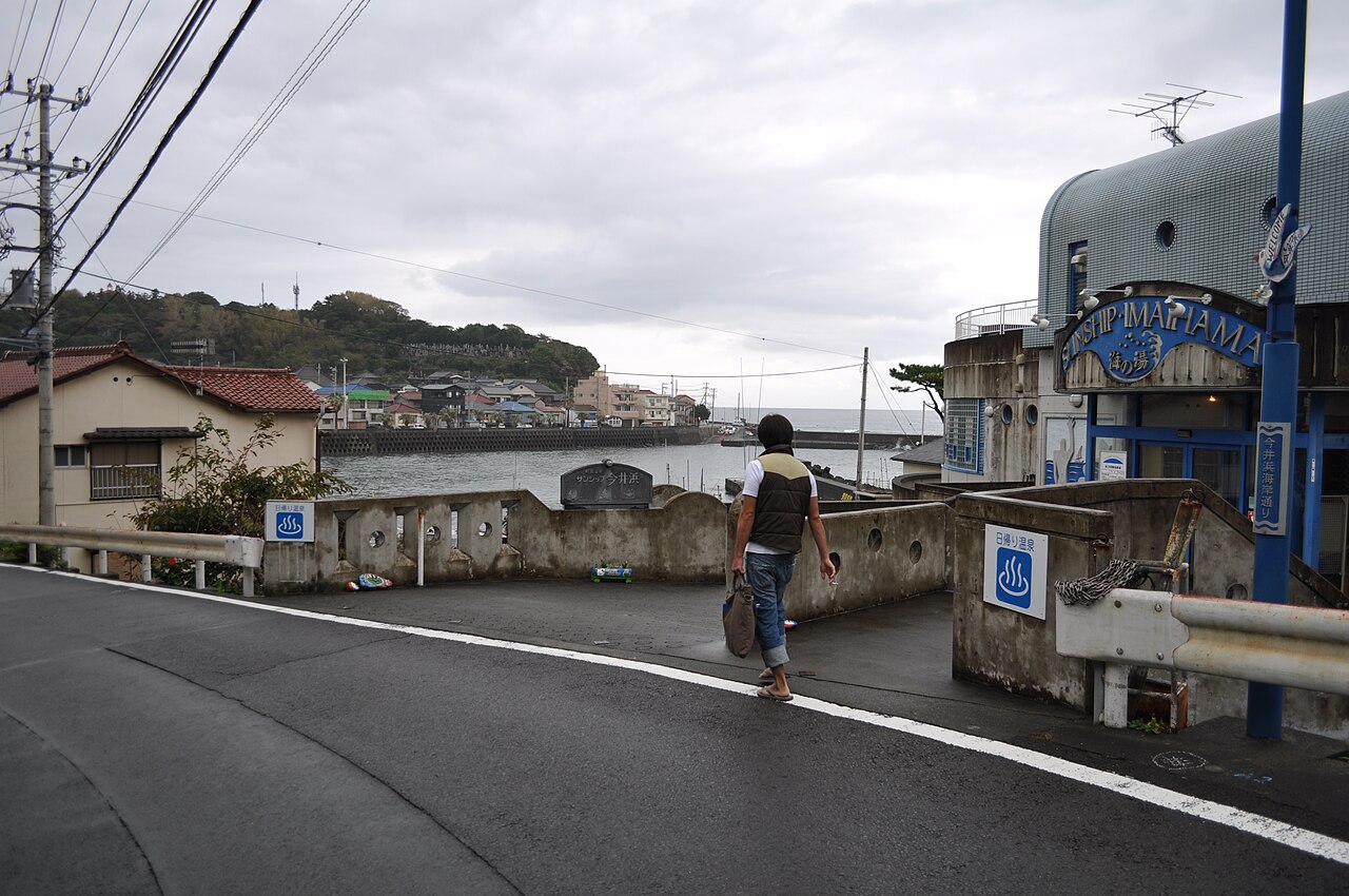今井浜海水浴場の海と空の景色
