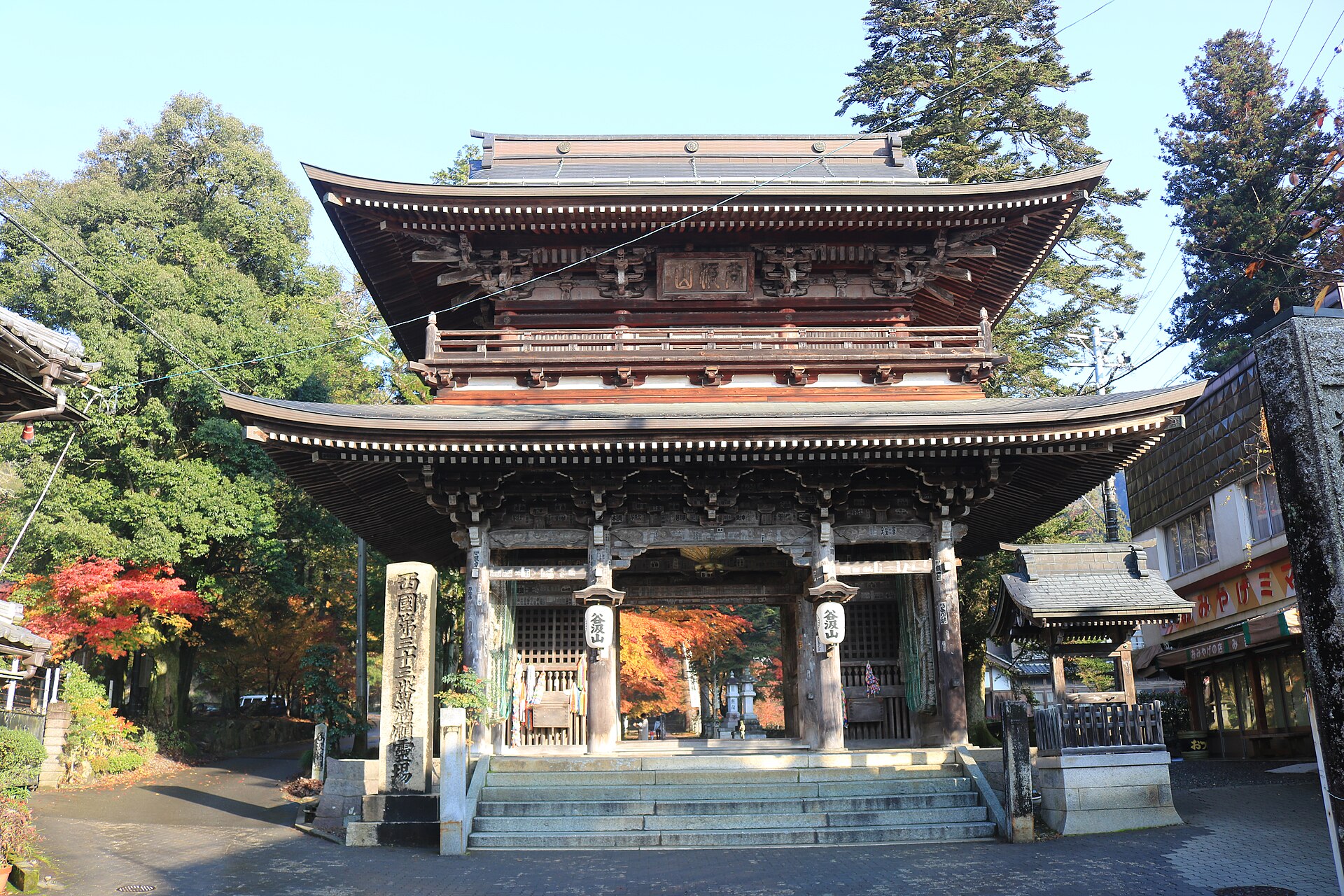 谷汲山華厳寺の仁王門