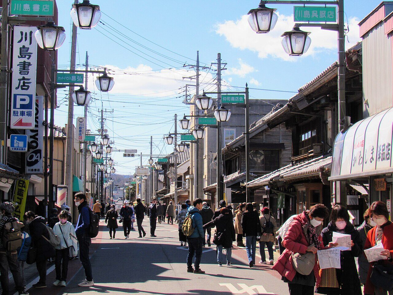 真壁の町並み、伝統的な蔵造りの建物が並ぶ通り
