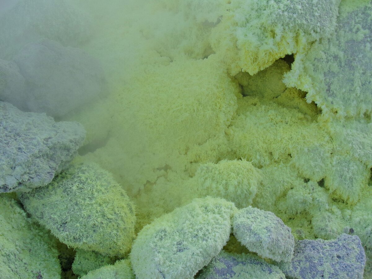 硫黄山の噴気