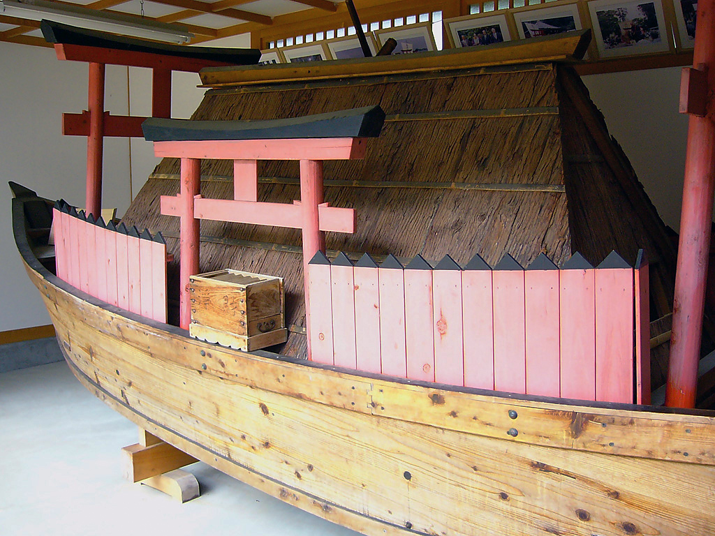補陀洛山寺と浜の宮王子跡の神社