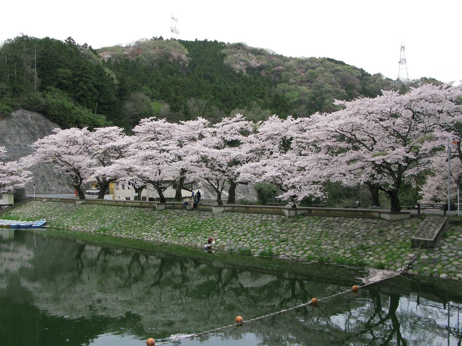 鎌北湖