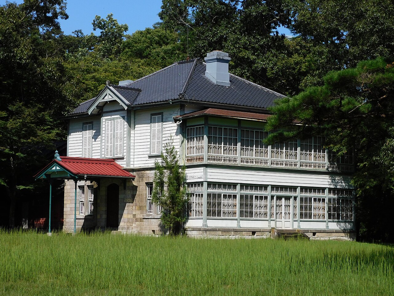 千本松牧場に残る松方正義の別邸「蟠翠閣」の外観
