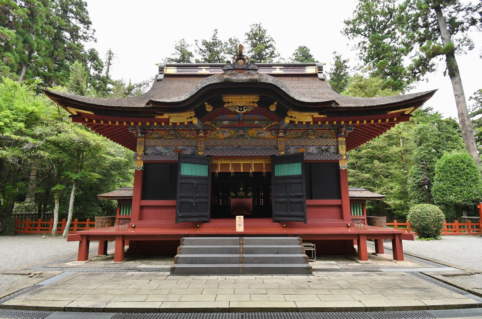 一之宮貫前神社の拝殿正面