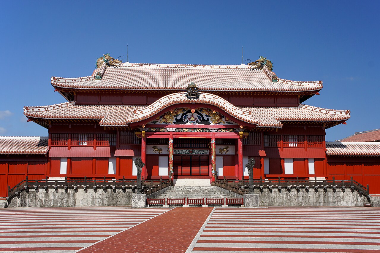 首里城公園を開園直後に歩く
