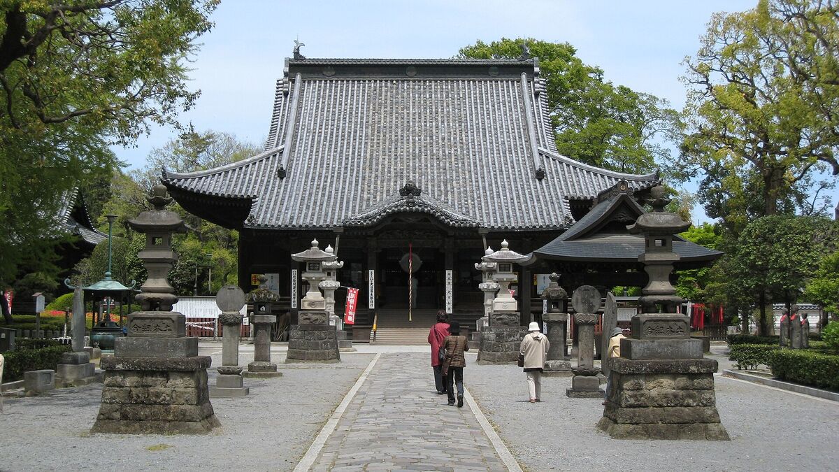 鑁阿寺の本堂