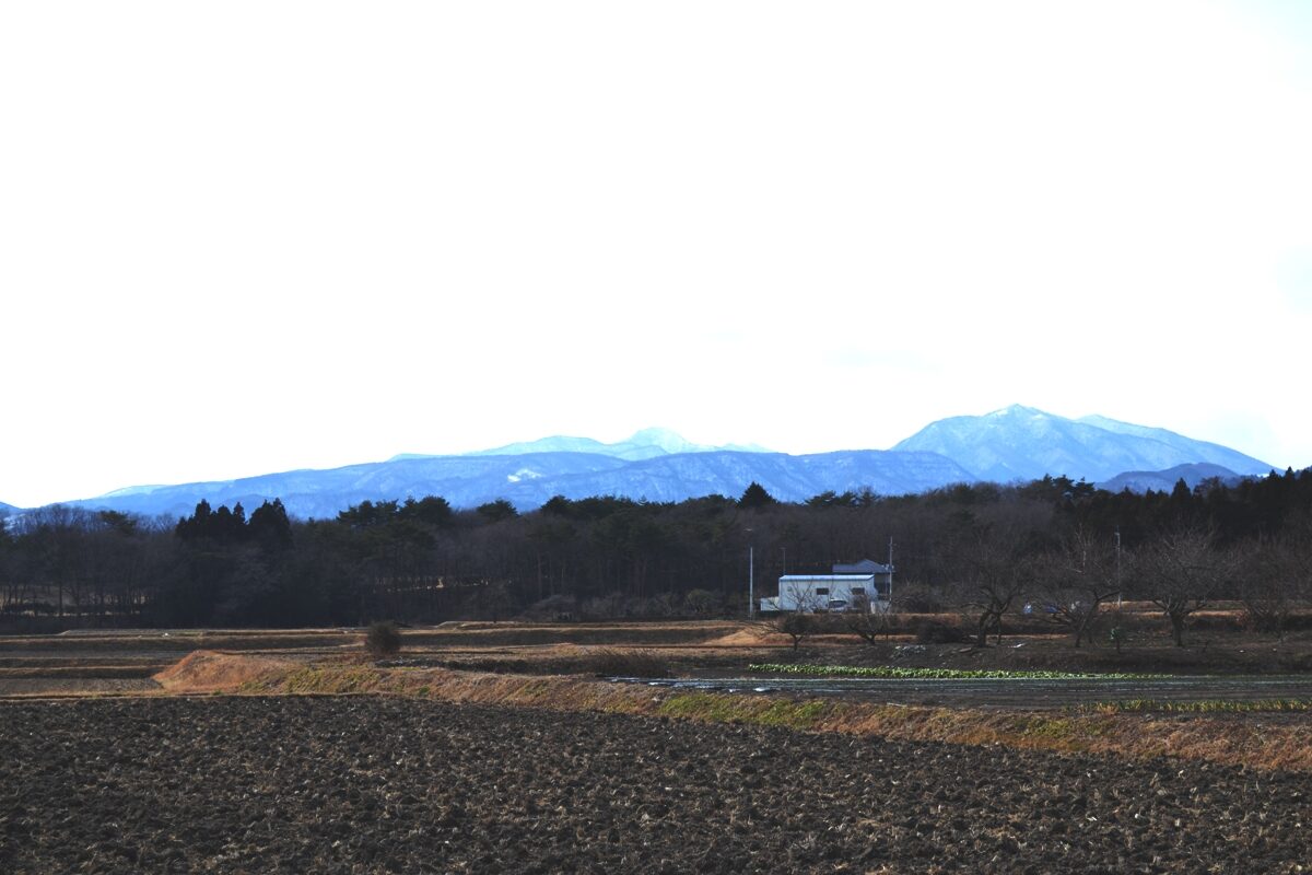 高原山・八方ヶ原を那須塩原市折戸より望む