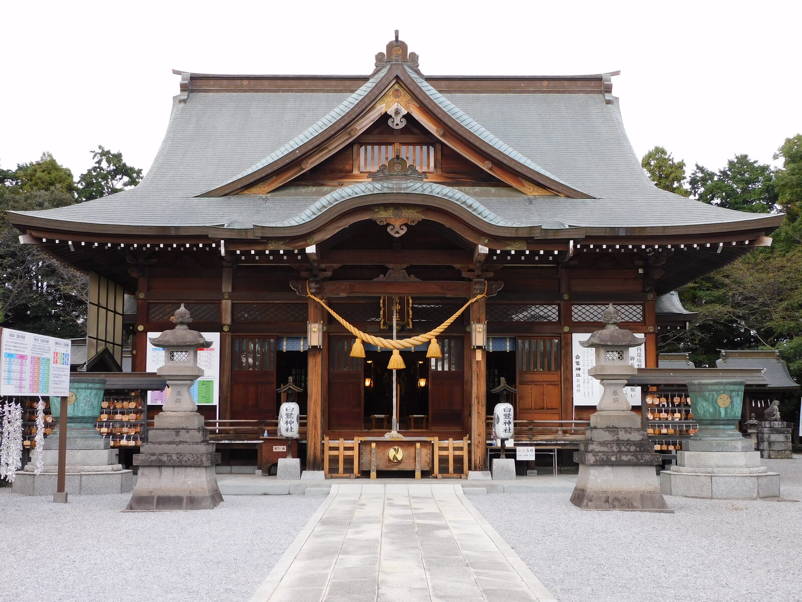 白鷺神社の拝殿