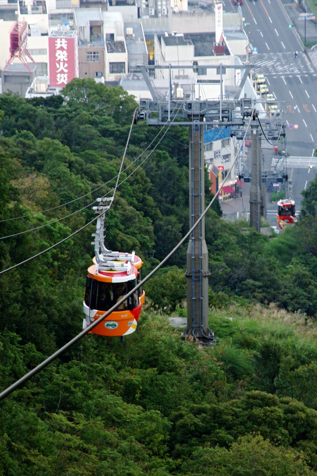 眉山ロープウェイの車窓