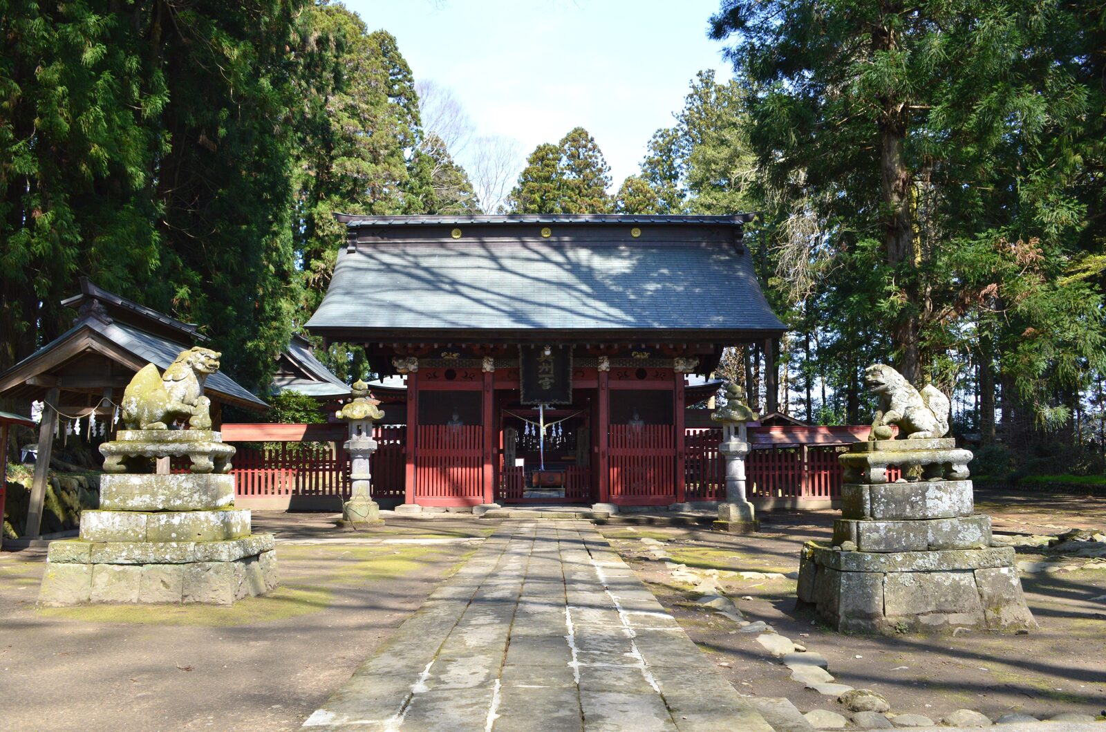 八槻都々古別神社の随身門