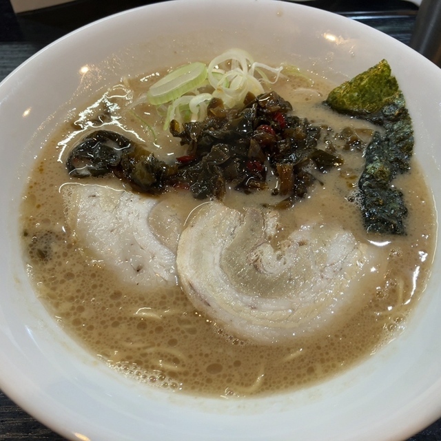 久留米とんこつラーメン とん八。の料理