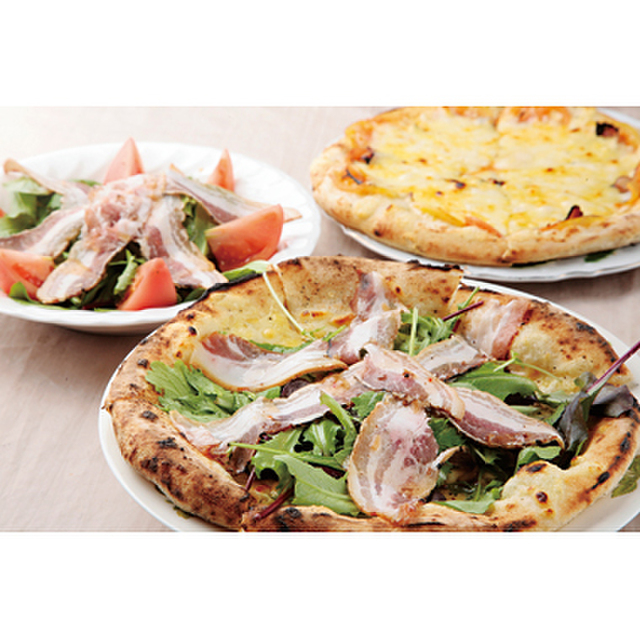村のピザ屋 カンパーニャの料理