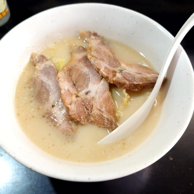 13湯麺の料理