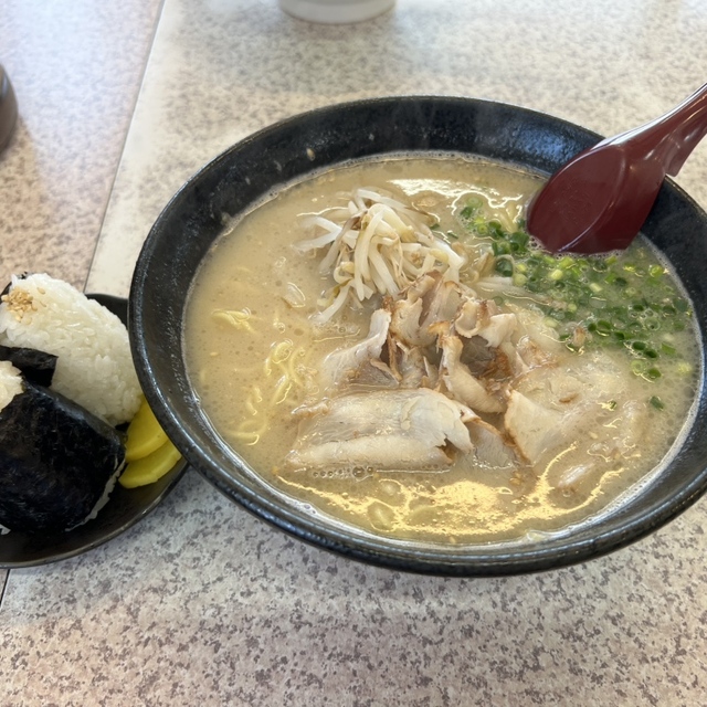 ラーメンの横綱勝山の料理