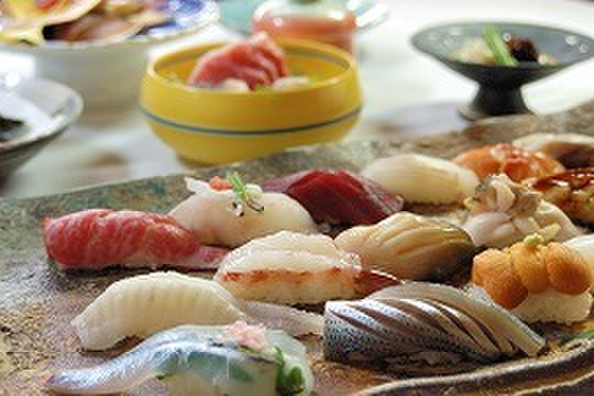 寿司割烹 魚紋の料理