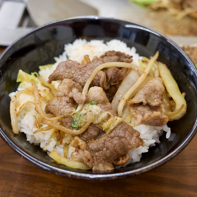 ニュー柳屋食堂の料理