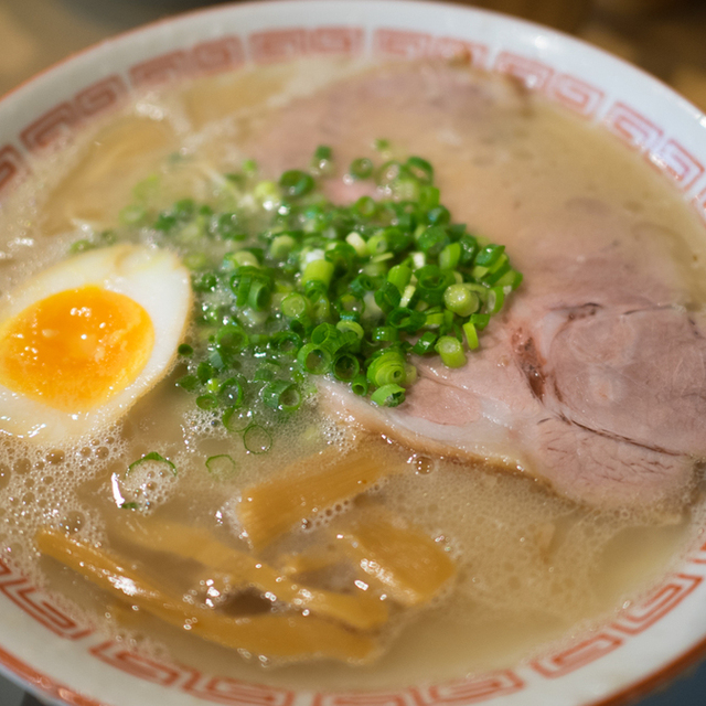 濃厚豚骨らーめん 博多一路の料理