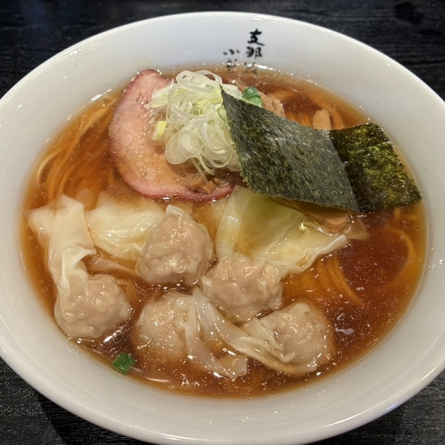 支那ソバ 小むろの料理