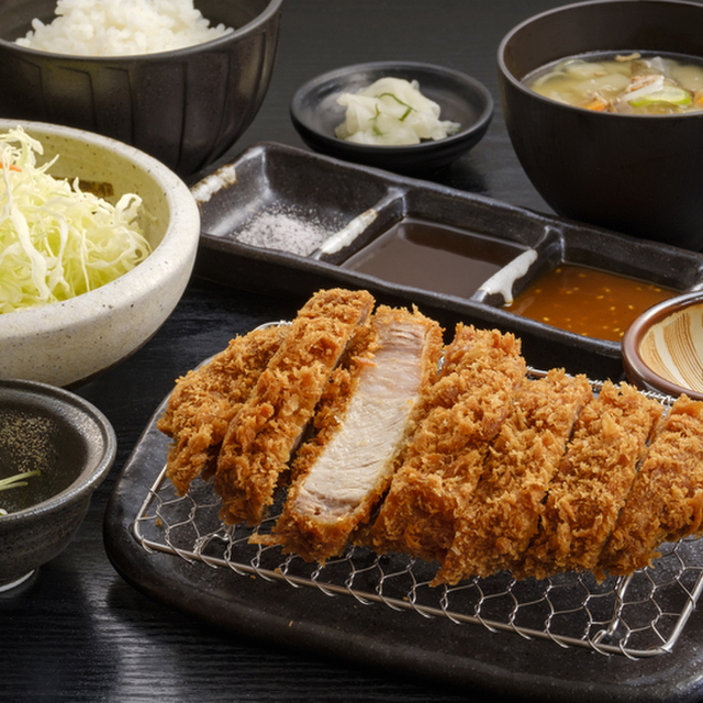 黒かつ亭 中央駅本店の料理