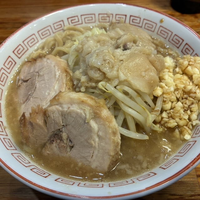 ラーメン神豚 横須賀中央店の料理