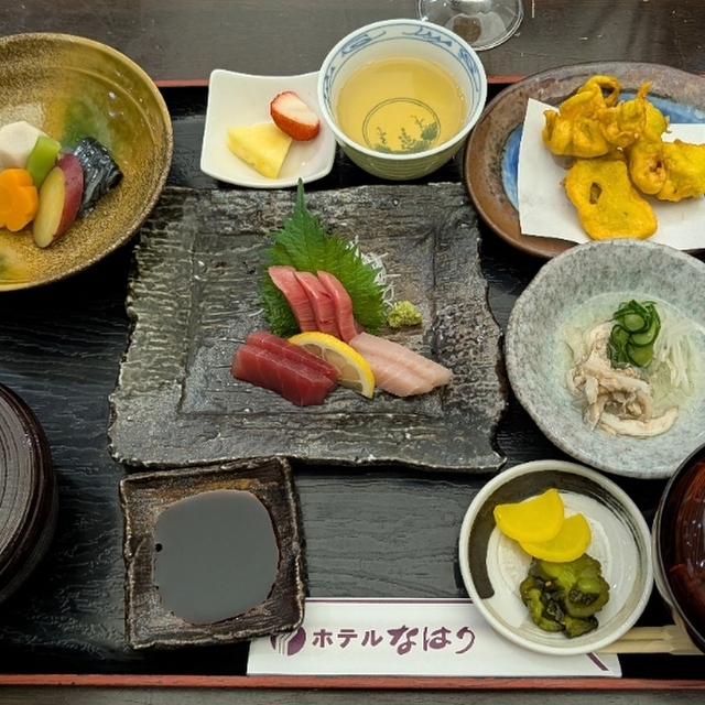 ホテルなはり レストランの料理