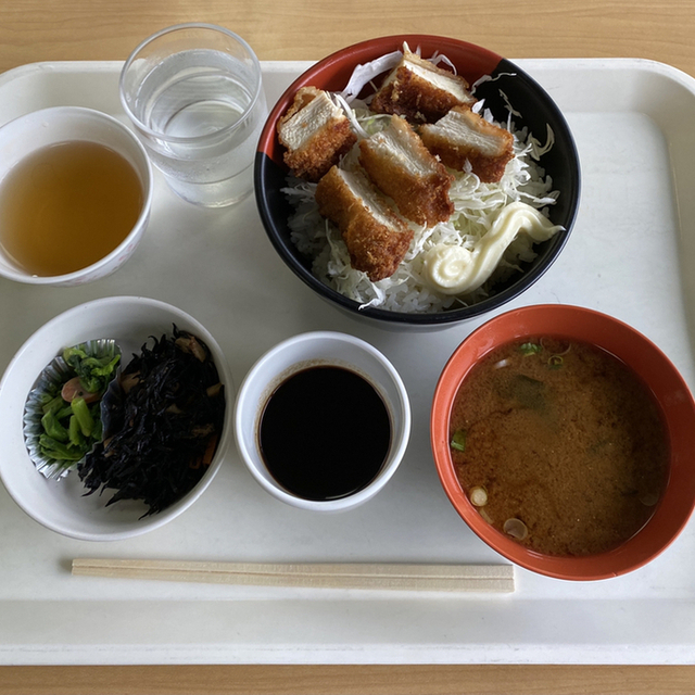 三重県桑名庁舎 食堂の料理