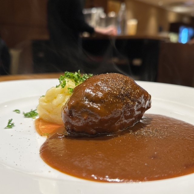洋食 おがたの料理