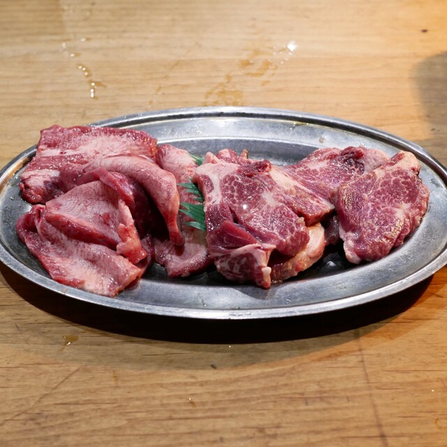 焼肉 八廣の料理