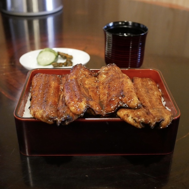 うなぎのまつ嘉の料理