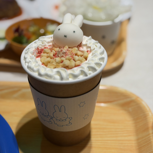 エブリデイ•セレブレーションキッチンの料理