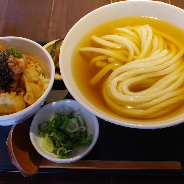 釜揚げうどん 鈴庵の料理