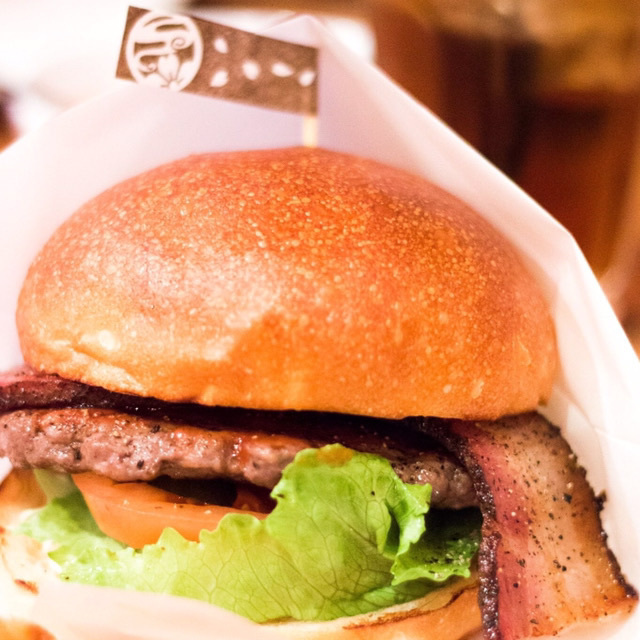 さくらバーガーの料理