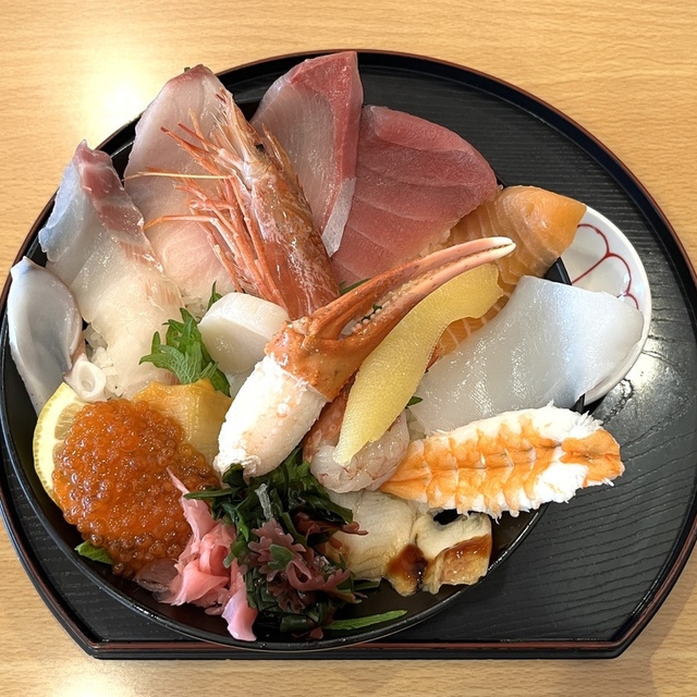 海鮮丼 魚しんの料理