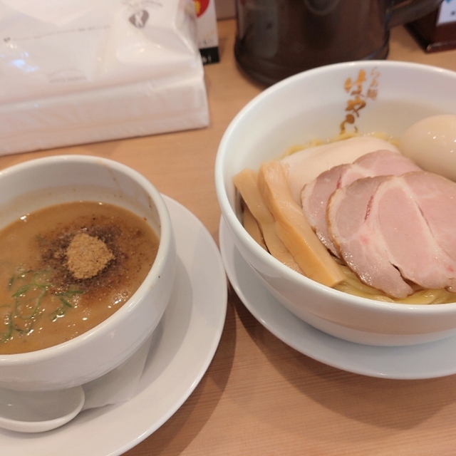 らぁ麺はやし田 岩槻店の料理